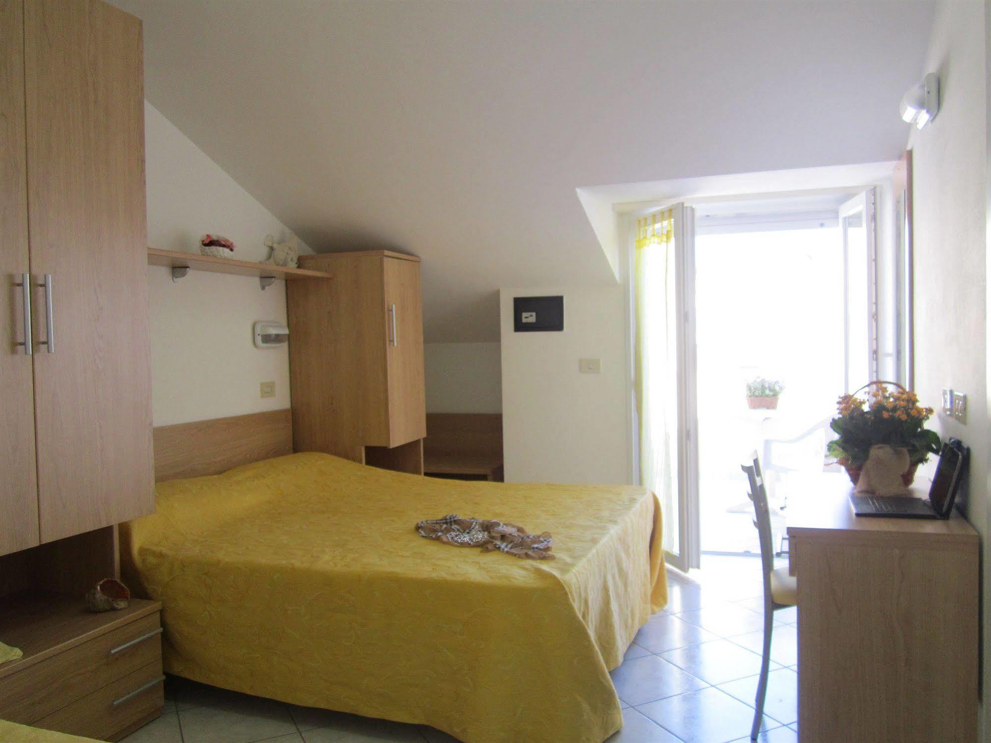 Hotel Des Bains Κατόλικα Εξωτερικό φωτογραφία